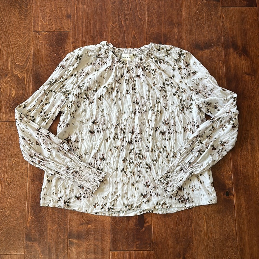 Anthropologie Cloth & Stone Smocked Mock Neck and Smocked Wrist Blouse Sz S